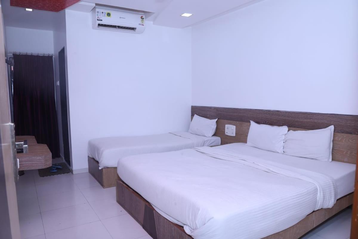 Hotel Kewal Inn Jalgaon Exterior foto